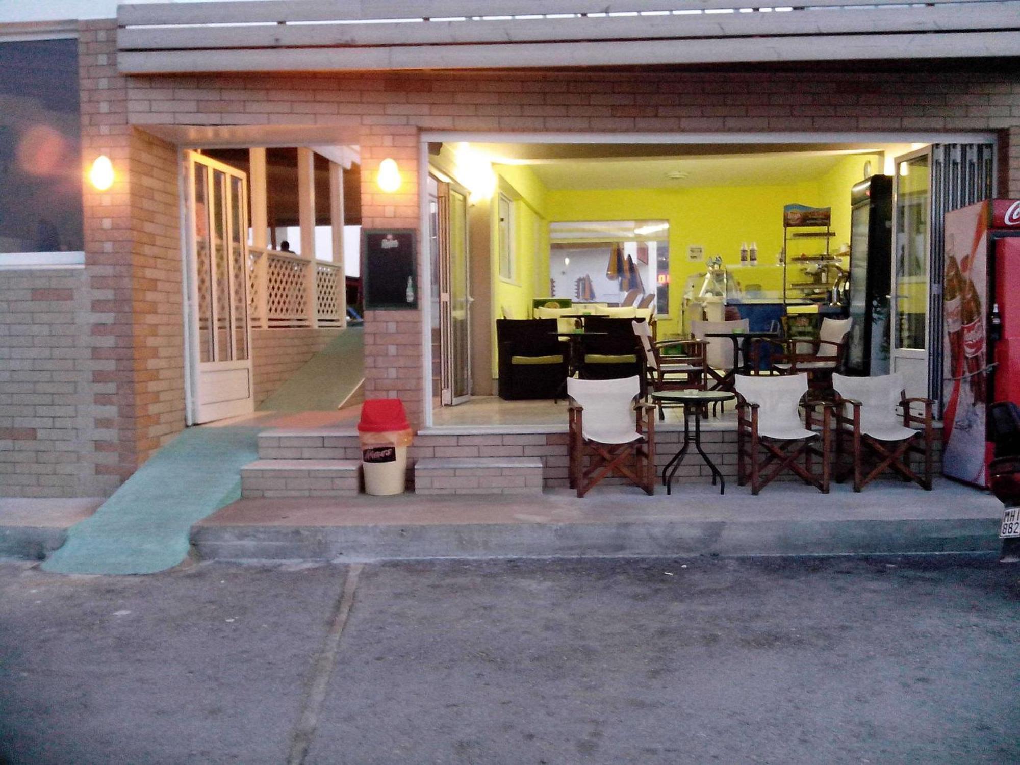 Haris Apartments Kokkini Hani Exterior photo